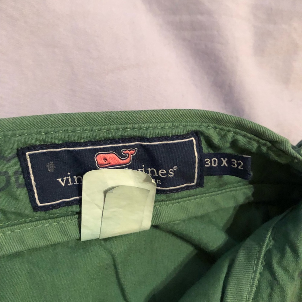 Green vineyard vines pants